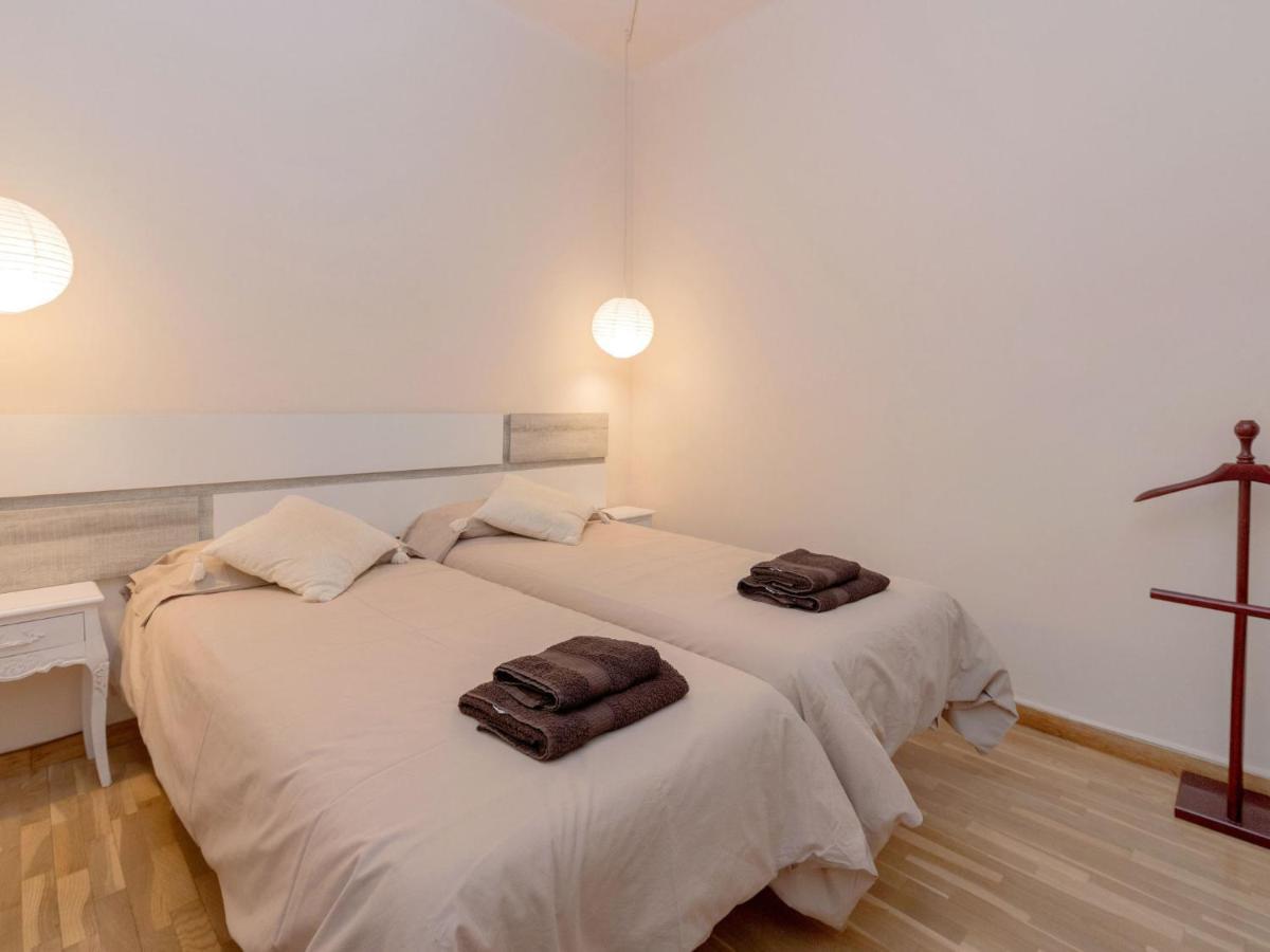 Eixample Esquerre Arago Rocafort By Interhome Apartment Barcelona